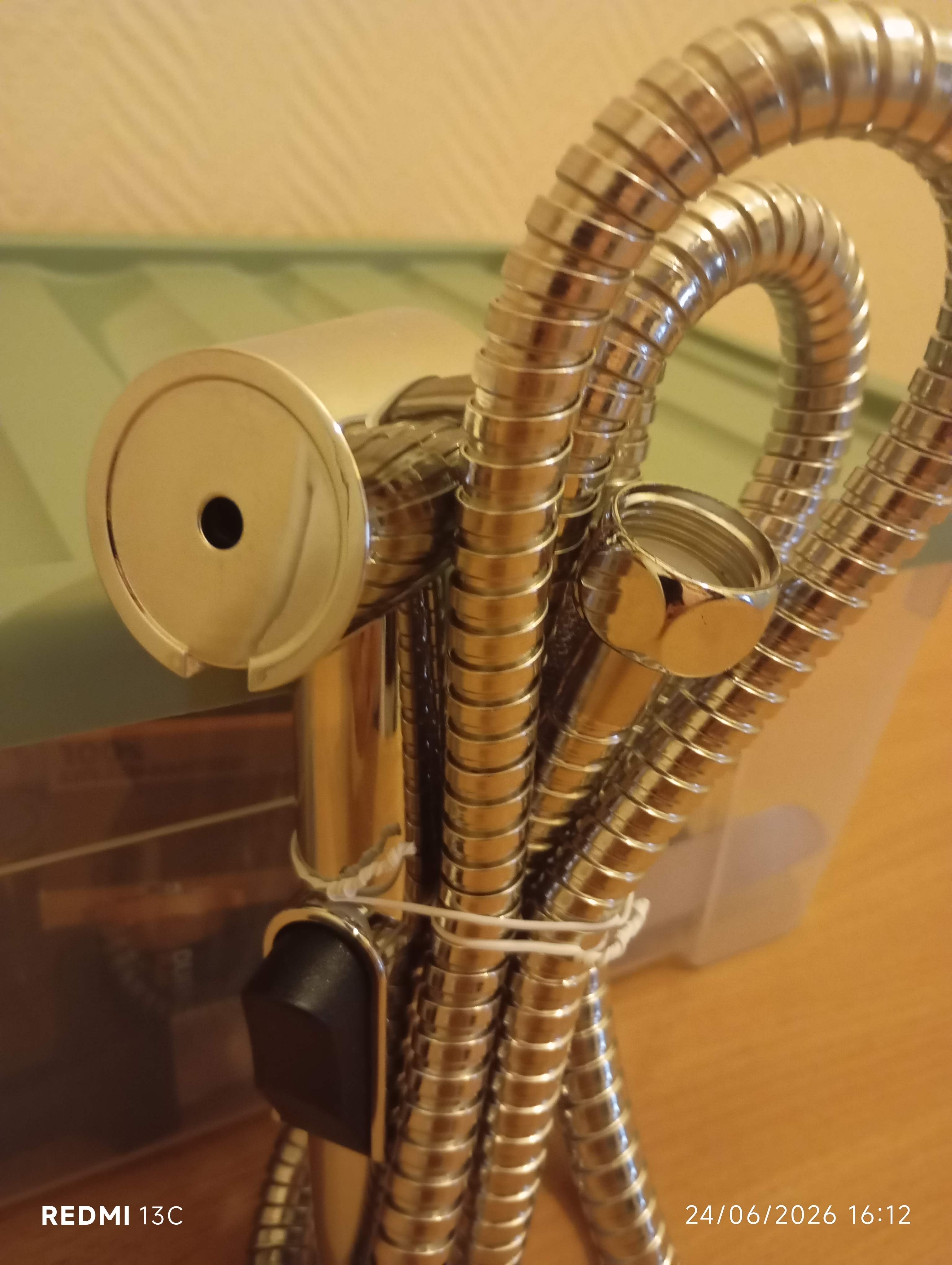 Pommeau de douche  avec flexible — photo 4