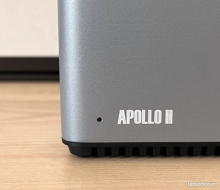 Miner FUTUREBIT Apollo II - Full Node Version - 10 TH/s - SSD NVMe 1 To - BTC Mining Crypto — photo 3