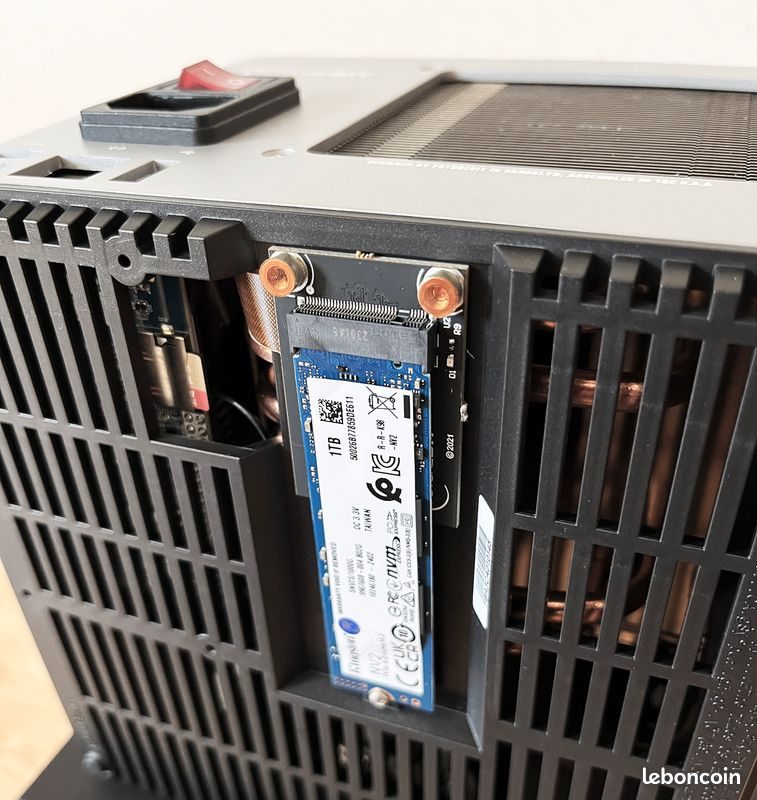 Miner FUTUREBIT Apollo II - Full Node Version - 10 TH/s - SSD NVMe 1 To - BTC Mining Crypto — photo 5